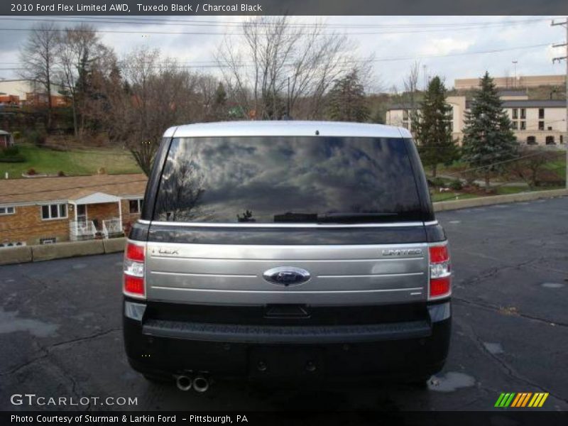 Tuxedo Black / Charcoal Black 2010 Ford Flex Limited AWD