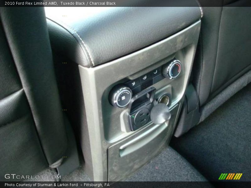 Tuxedo Black / Charcoal Black 2010 Ford Flex Limited AWD