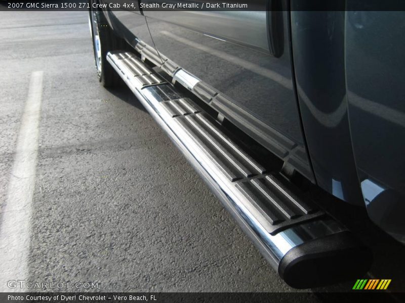 Stealth Gray Metallic / Dark Titanium 2007 GMC Sierra 1500 Z71 Crew Cab 4x4