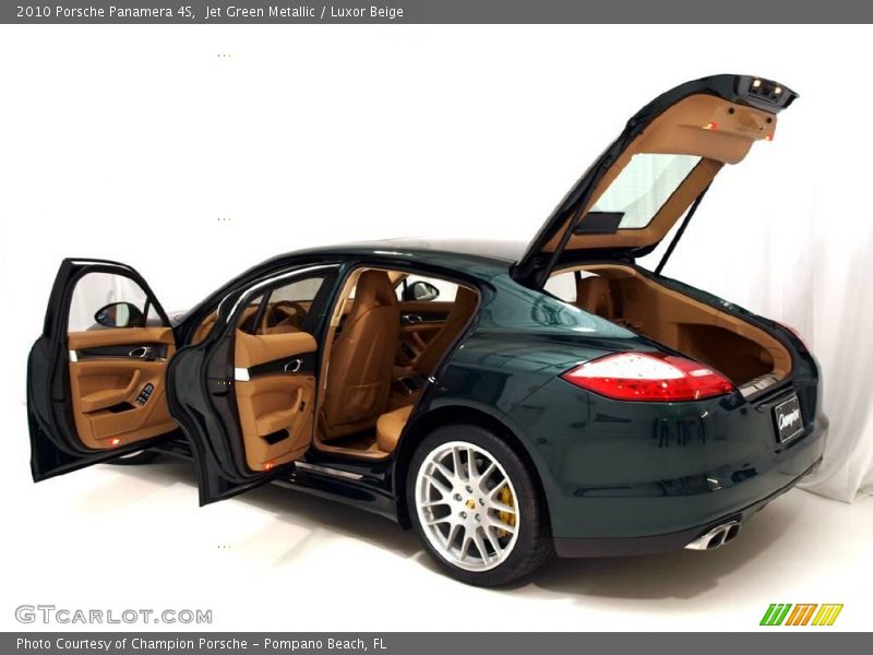 Jet Green Metallic / Luxor Beige 2010 Porsche Panamera 4S