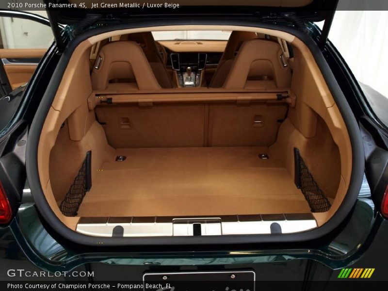 Jet Green Metallic / Luxor Beige 2010 Porsche Panamera 4S
