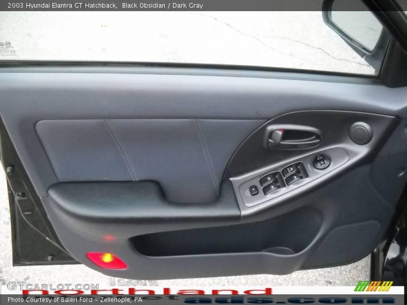 Black Obsidian / Dark Gray 2003 Hyundai Elantra GT Hatchback