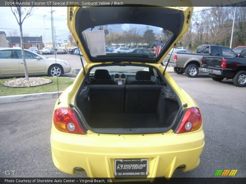 Sunburst Yellow / Black 2004 Hyundai Tiburon GT Special Edition