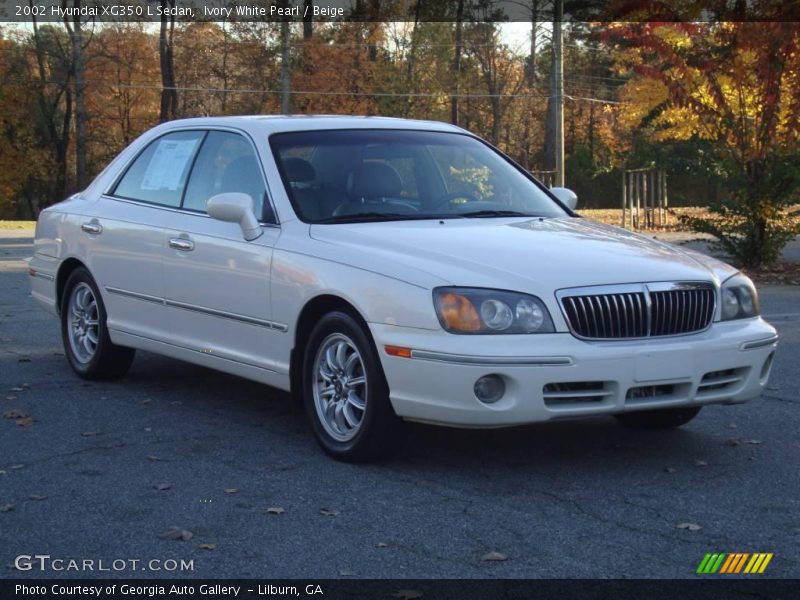 Ivory White Pearl / Beige 2002 Hyundai XG350 L Sedan