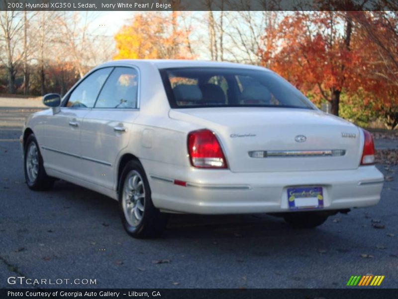 Ivory White Pearl / Beige 2002 Hyundai XG350 L Sedan