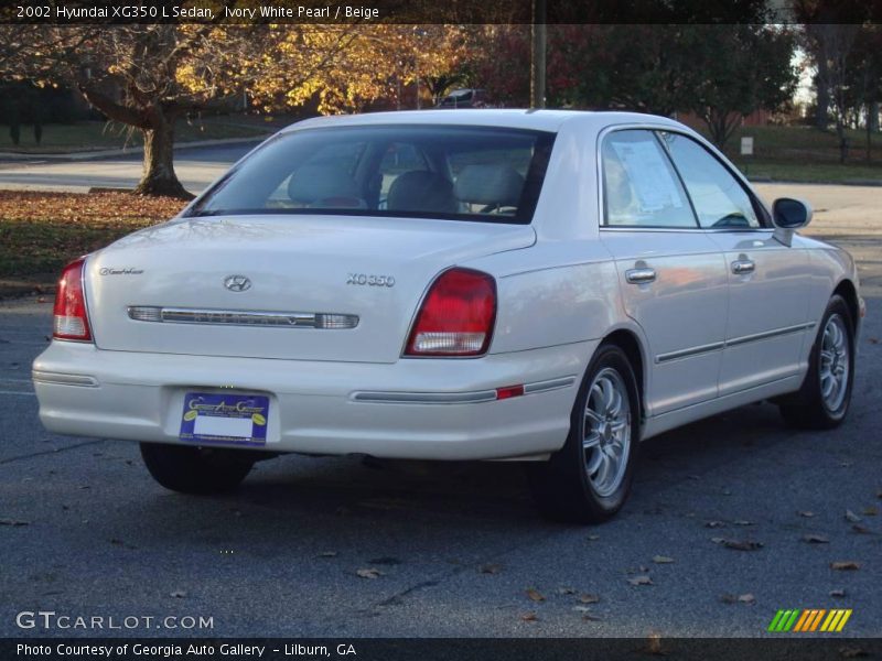 Ivory White Pearl / Beige 2002 Hyundai XG350 L Sedan