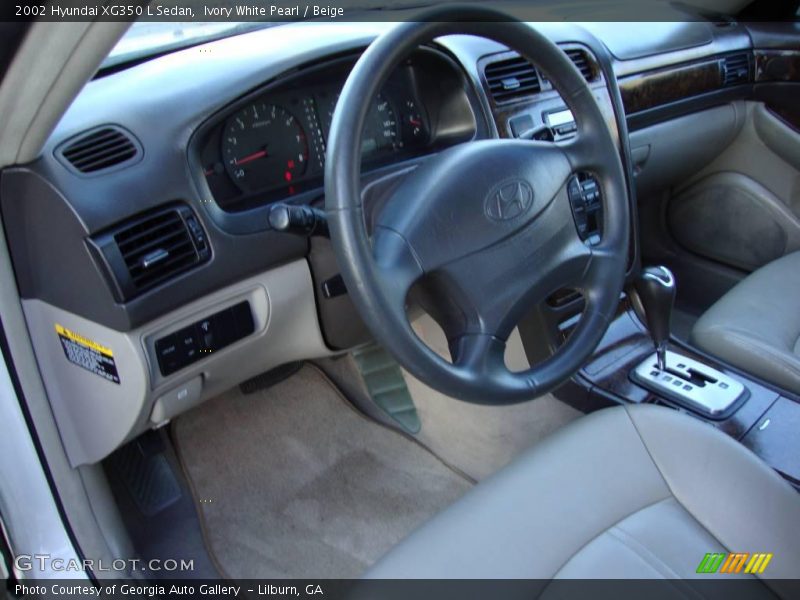 Ivory White Pearl / Beige 2002 Hyundai XG350 L Sedan