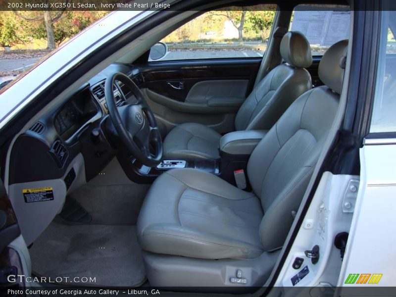 Ivory White Pearl / Beige 2002 Hyundai XG350 L Sedan