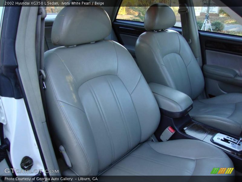 Ivory White Pearl / Beige 2002 Hyundai XG350 L Sedan