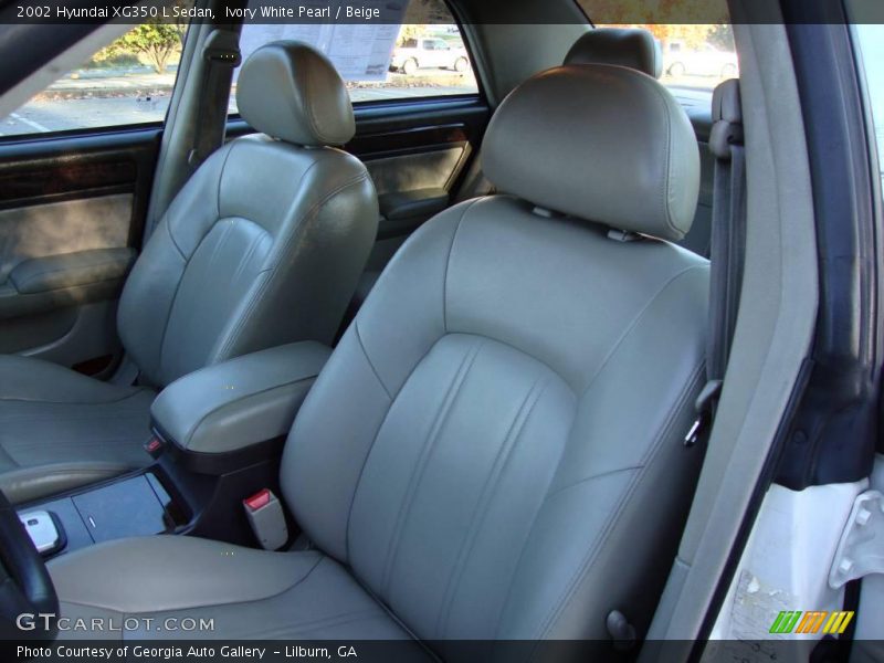 Ivory White Pearl / Beige 2002 Hyundai XG350 L Sedan