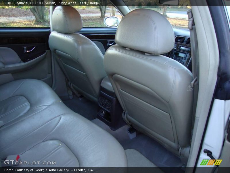 Ivory White Pearl / Beige 2002 Hyundai XG350 L Sedan