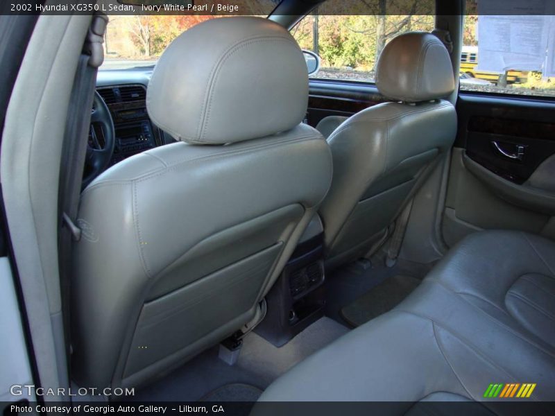 Ivory White Pearl / Beige 2002 Hyundai XG350 L Sedan