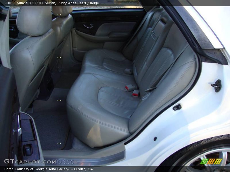 Ivory White Pearl / Beige 2002 Hyundai XG350 L Sedan