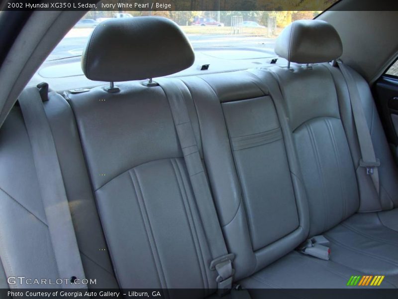 Ivory White Pearl / Beige 2002 Hyundai XG350 L Sedan