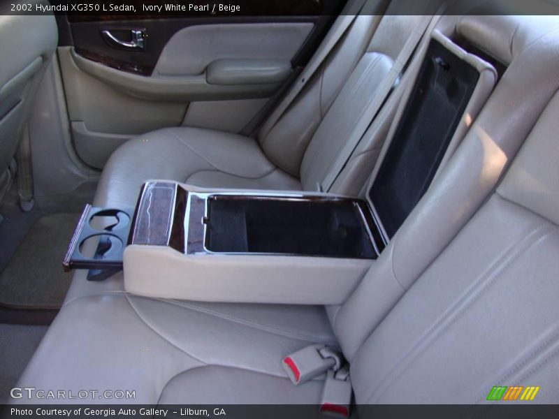 Ivory White Pearl / Beige 2002 Hyundai XG350 L Sedan