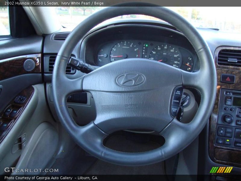 Ivory White Pearl / Beige 2002 Hyundai XG350 L Sedan