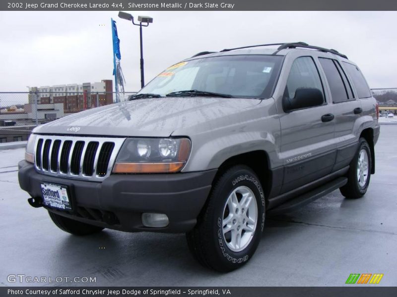Silverstone Metallic / Dark Slate Gray 2002 Jeep Grand Cherokee Laredo 4x4