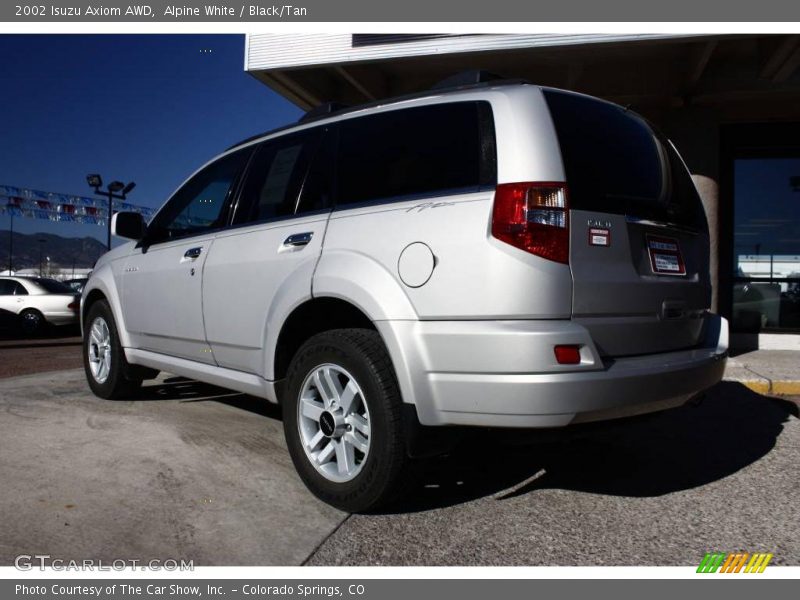 Alpine White / Black/Tan 2002 Isuzu Axiom AWD