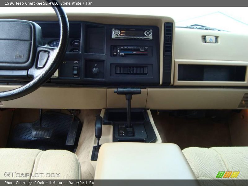 Stone White / Tan 1996 Jeep Cherokee SE 4WD