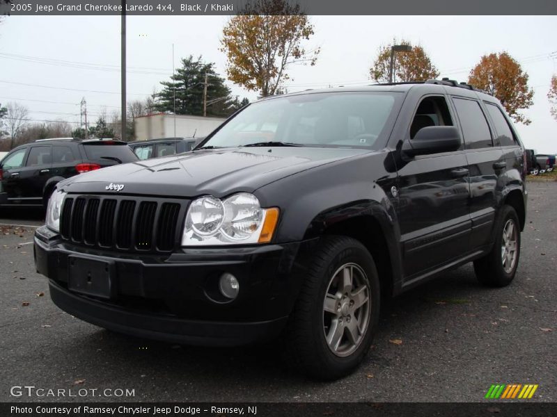 Black / Khaki 2005 Jeep Grand Cherokee Laredo 4x4