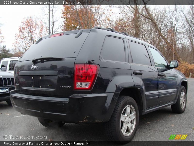 Black / Khaki 2005 Jeep Grand Cherokee Laredo 4x4