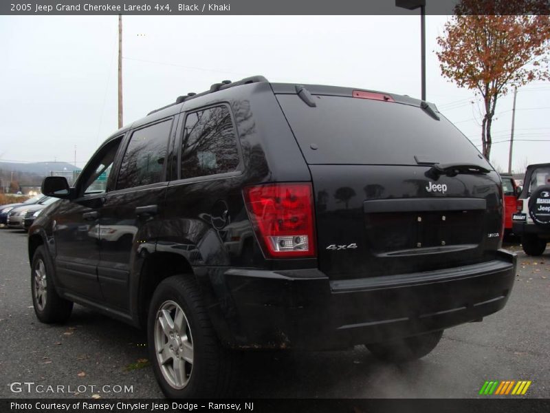 Black / Khaki 2005 Jeep Grand Cherokee Laredo 4x4