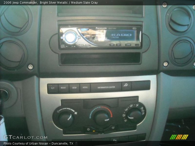 Bright Silver Metallic / Medium Slate Gray 2006 Jeep Commander