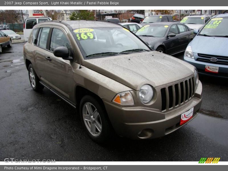 Light Khaki Metallic / Pastel Pebble Beige 2007 Jeep Compass Sport