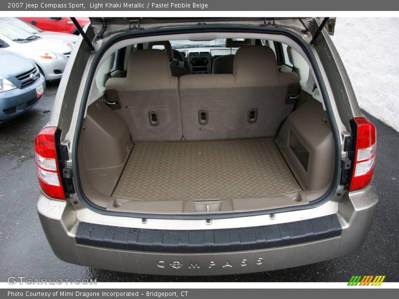 Light Khaki Metallic / Pastel Pebble Beige 2007 Jeep Compass Sport