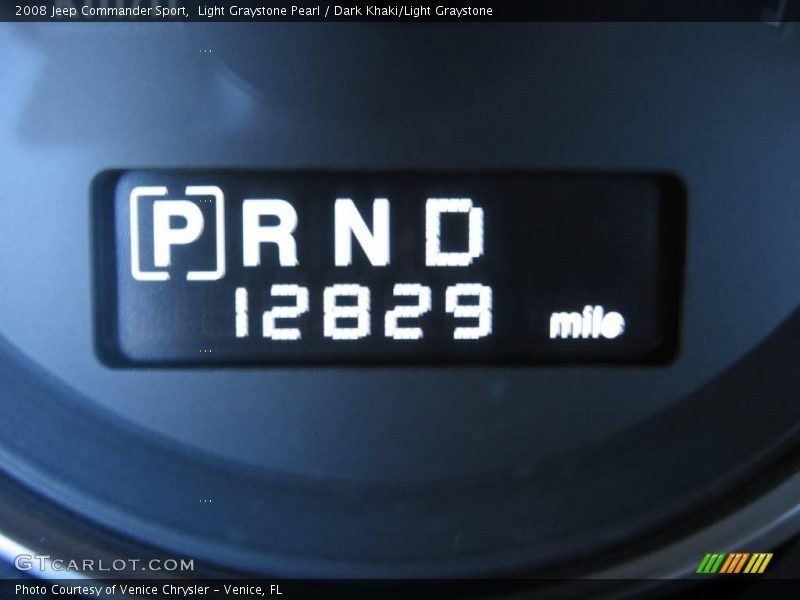 Light Graystone Pearl / Dark Khaki/Light Graystone 2008 Jeep Commander Sport