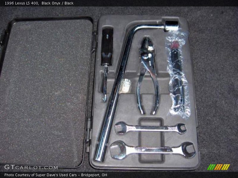Black Onyx / Black 1996 Lexus LS 400