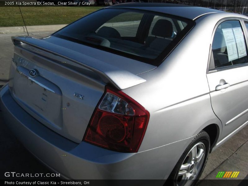 Clear Silver / Gray 2005 Kia Spectra EX Sedan