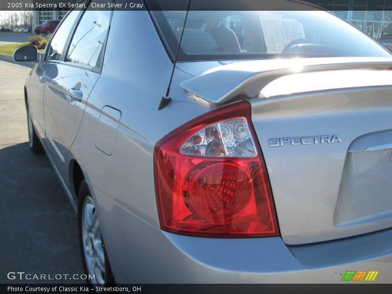 Clear Silver / Gray 2005 Kia Spectra EX Sedan