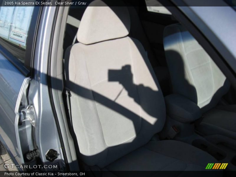 Clear Silver / Gray 2005 Kia Spectra EX Sedan