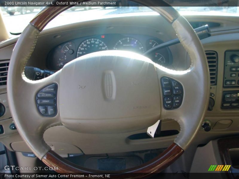 Oxford White / Medium Parchment 2001 Lincoln Navigator 4x4