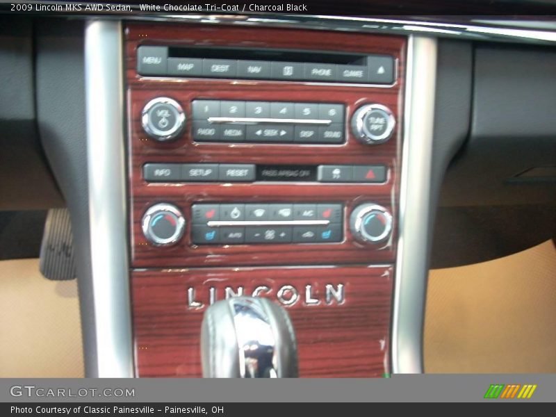 White Chocolate Tri-Coat / Charcoal Black 2009 Lincoln MKS AWD Sedan
