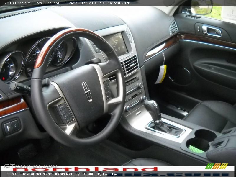Tuxedo Black Metallic / Charcoal Black 2010 Lincoln MKT AWD EcoBoost