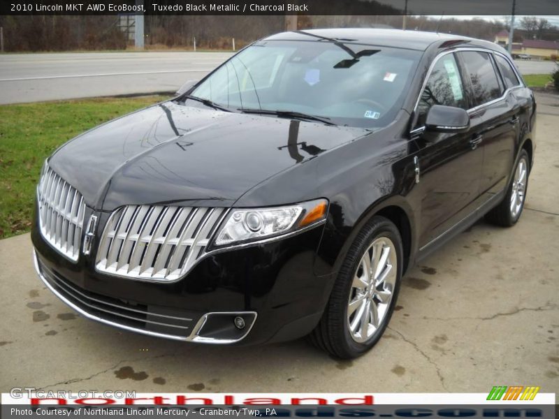 Tuxedo Black Metallic / Charcoal Black 2010 Lincoln MKT AWD EcoBoost