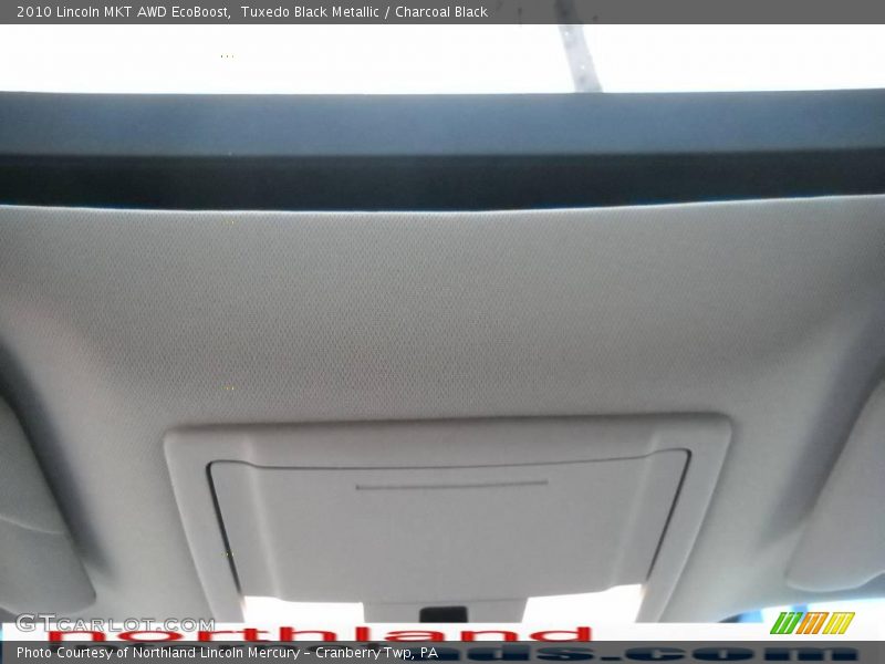 Tuxedo Black Metallic / Charcoal Black 2010 Lincoln MKT AWD EcoBoost