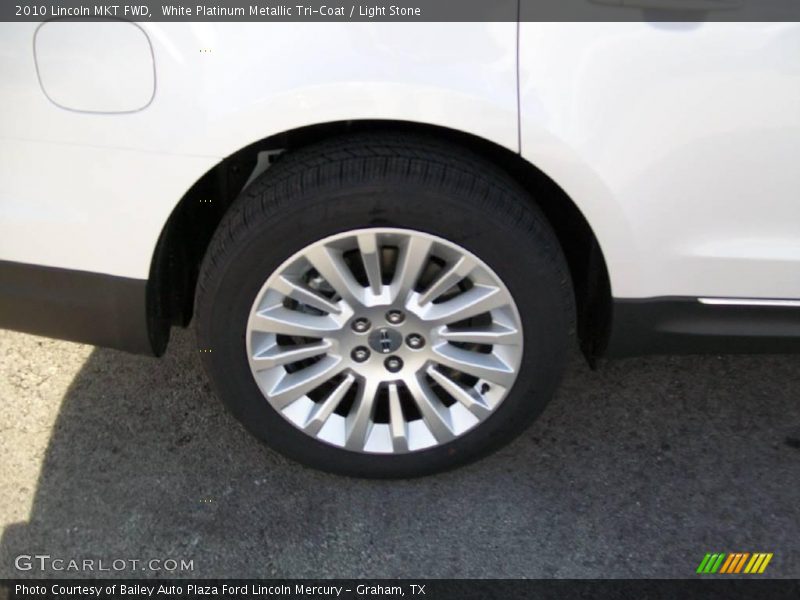 White Platinum Metallic Tri-Coat / Light Stone 2010 Lincoln MKT FWD