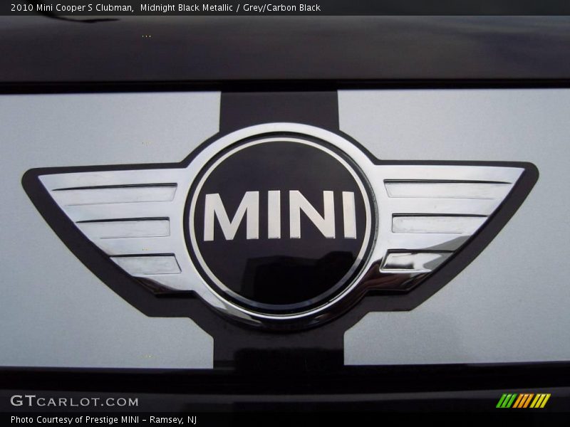 Midnight Black Metallic / Grey/Carbon Black 2010 Mini Cooper S Clubman