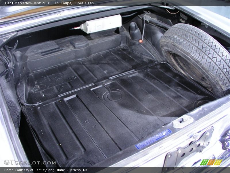 Silver / Tan 1971 Mercedes-Benz 280SE 3.5 Coupe