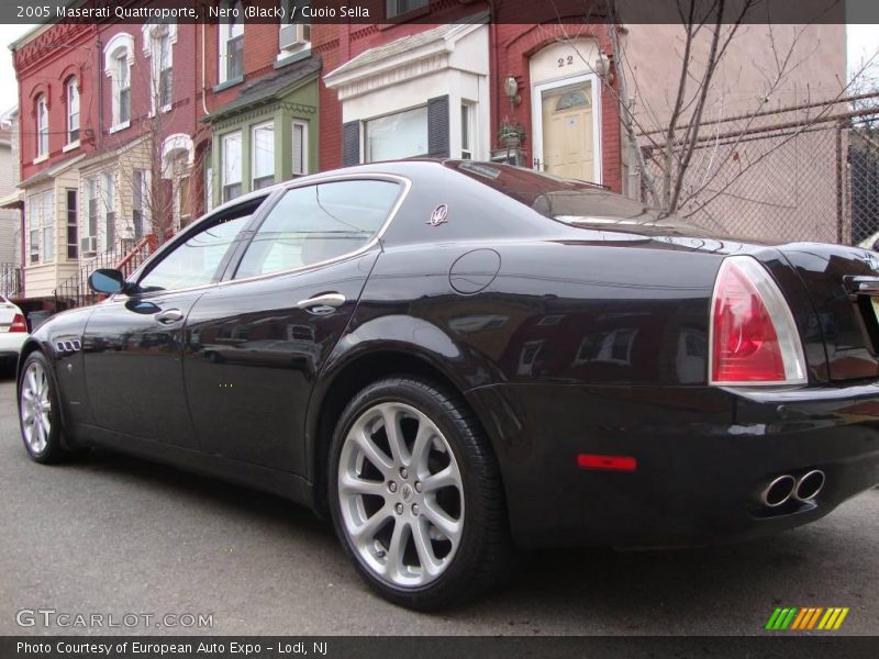 Nero (Black) / Cuoio Sella 2005 Maserati Quattroporte