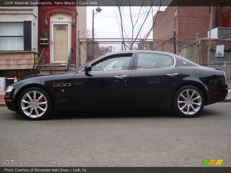 Nero (Black) / Cuoio Sella 2005 Maserati Quattroporte