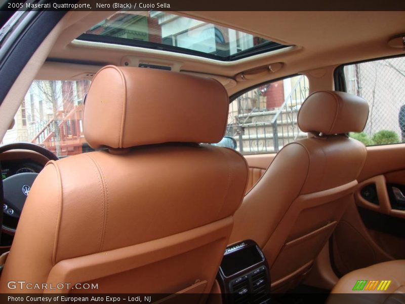 Nero (Black) / Cuoio Sella 2005 Maserati Quattroporte