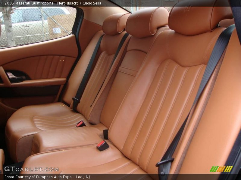 Nero (Black) / Cuoio Sella 2005 Maserati Quattroporte