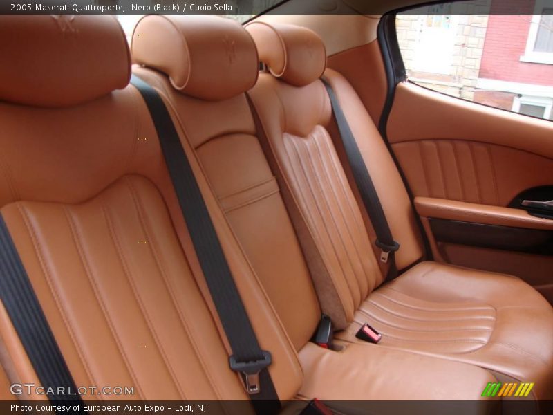 Nero (Black) / Cuoio Sella 2005 Maserati Quattroporte