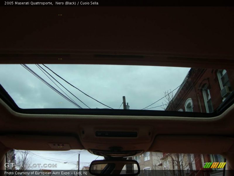 Nero (Black) / Cuoio Sella 2005 Maserati Quattroporte
