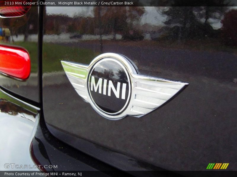 Midnight Black Metallic / Grey/Carbon Black 2010 Mini Cooper S Clubman