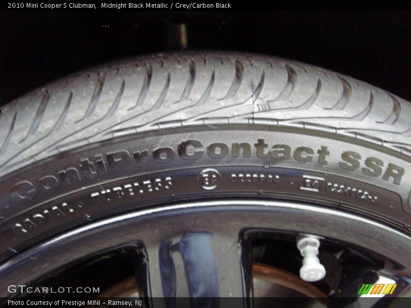 Midnight Black Metallic / Grey/Carbon Black 2010 Mini Cooper S Clubman